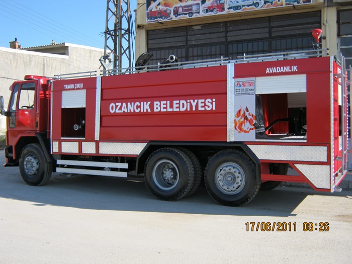 Manuel Merdivenli İtfaiye Aracı